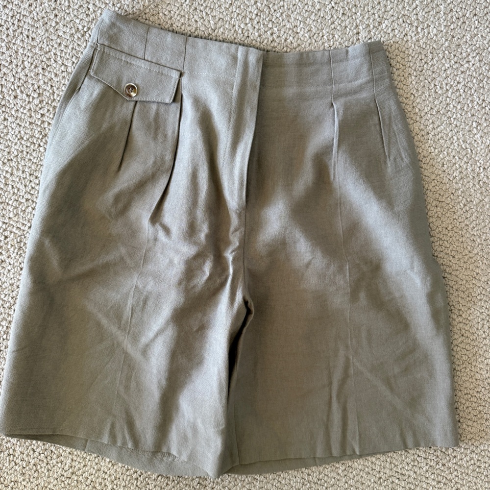 Topshop Taupe Pleated Shorts